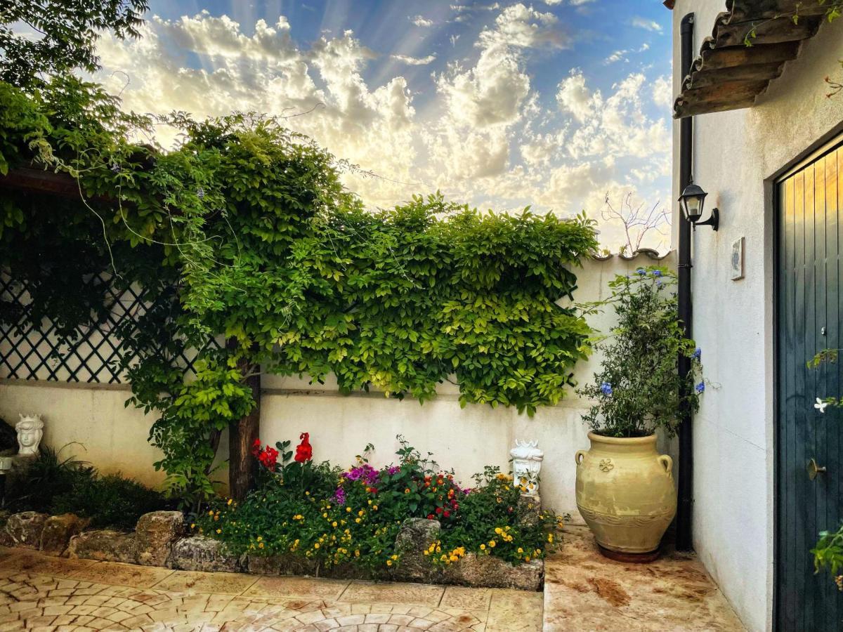 Baglio Reale Apartments Palermo Esterno foto