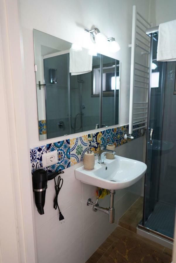 Baglio Reale Apartments Palermo Esterno foto